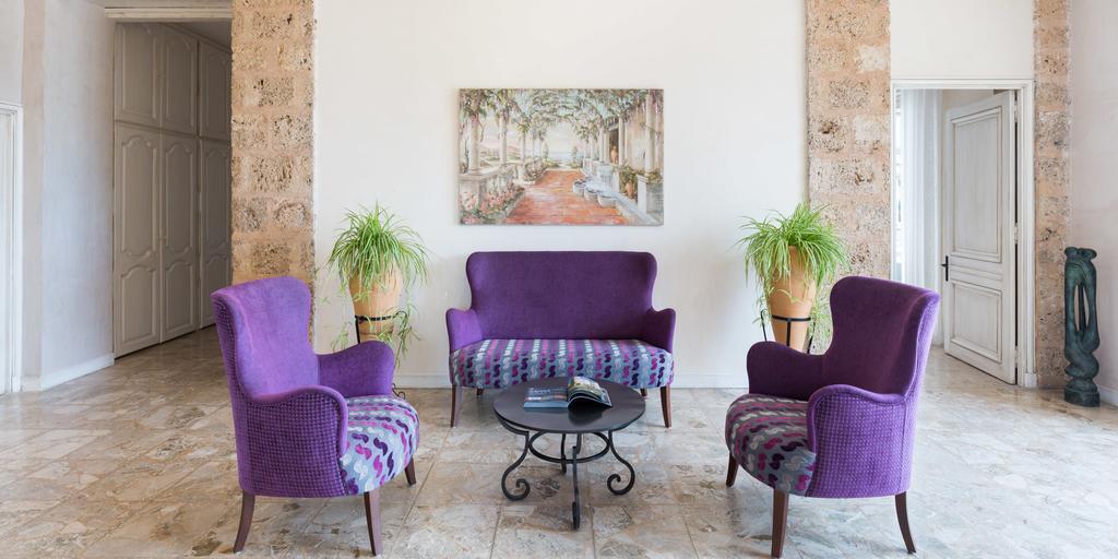 La Bastide De &