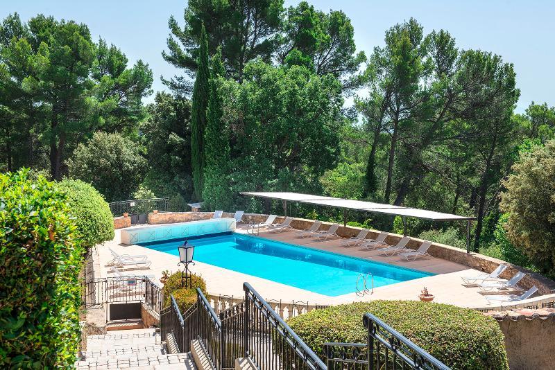 La Bastide De &